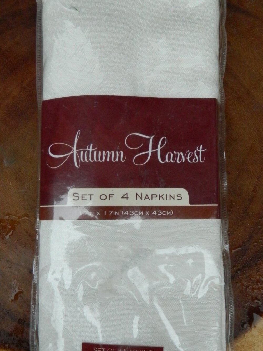 Set of 4 - 17" Napkins New with Parchment Color Easy Care Brownstone Galley